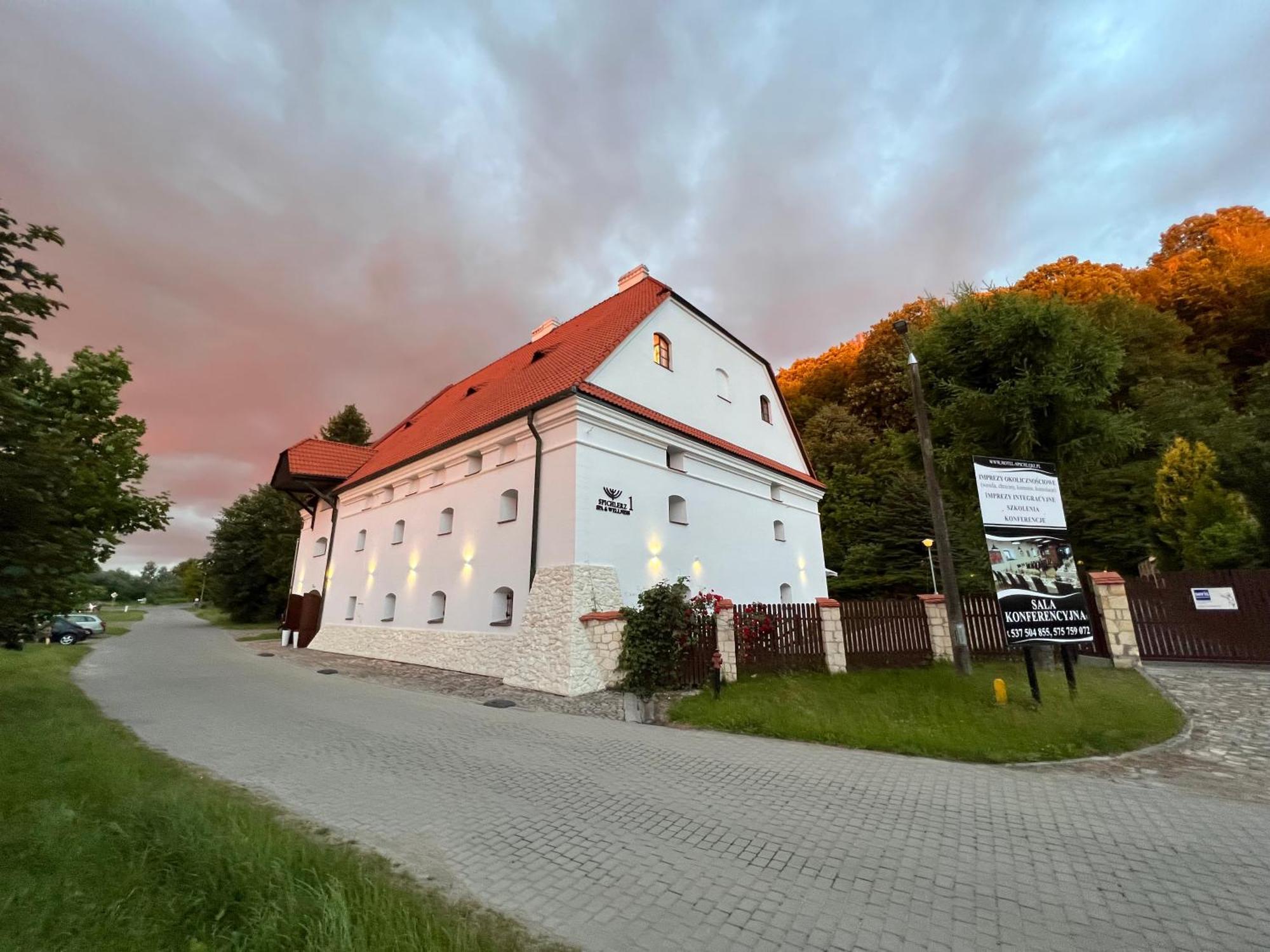 Hotel Spichlerz Pierwszy Spa & Wellness Kazimierz Dolny Exteriör bild